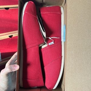 BRAND NEW TOMS Red Summer Slip On shoe